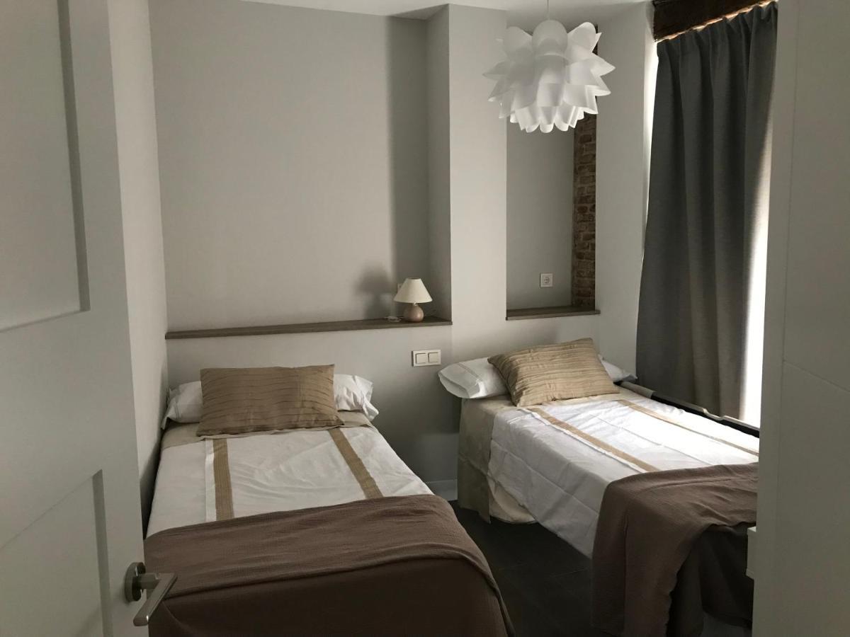 Apartamentos Duke Valladolid Kültér fotó